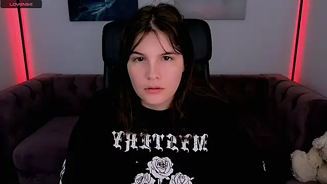 Snapshot of Ruyjin_Choi chatting on 19, 10, 2025 Ruyjin Choi online show from 19, 10, 2025