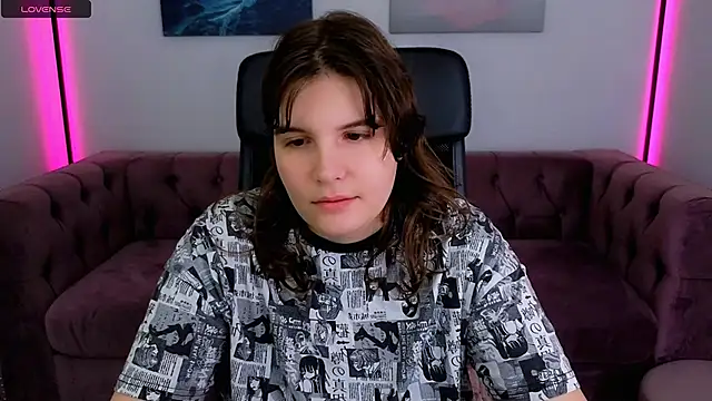 Snapshot of Ruyjin_Choi chatting on 23, 9, 2025 Ruyjin Choi online show from 23, 9, 2025