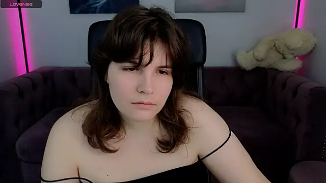 Snapshot of Ruyjin_Choi chatting on 11, 9, 2025 Ruyjin Choi online show from 11, 9, 2025