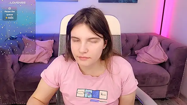 Snapshot of Ruyjin_Choi chatting on 13, 3, 2025 Ruyjin Choi online show from 13, 3, 2025