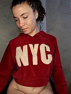 HelenHoltz online show from 25, 9, 2025