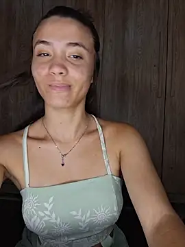 HelenHoltz online show from 17, 12, 2025