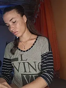 HelenHoltz online show from 7, 1, 2026