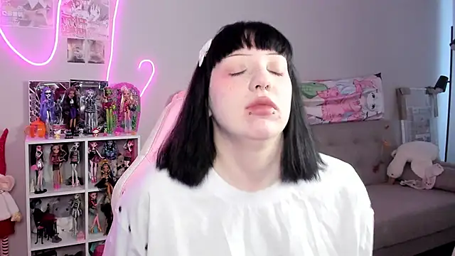 SweetieMollyy online show from 20, 11, 2025