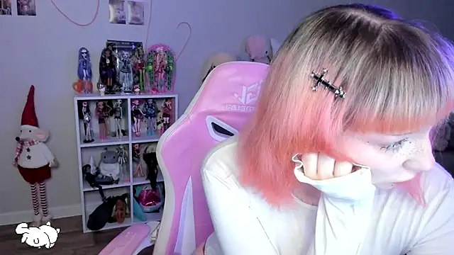 SweetieMollyy online show from 14, 11, 2025