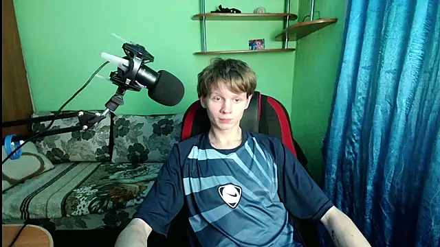 fameboyboo online show from 1, 12, 2025