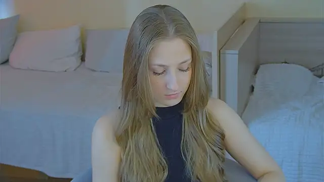 BritneyCruze online show from 11, 4, 2026