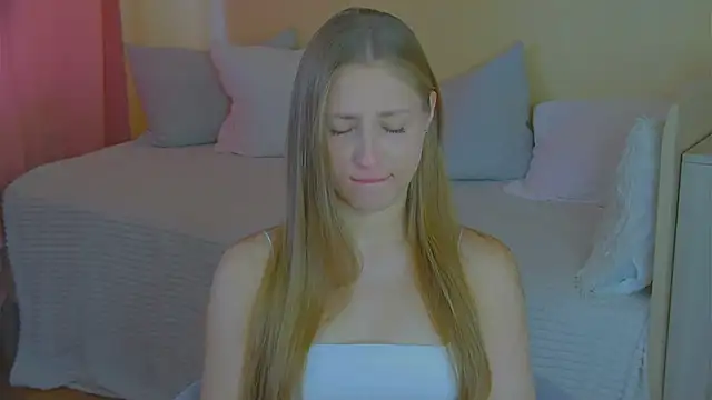 BritneyCruze online show from 4, 10, 2025