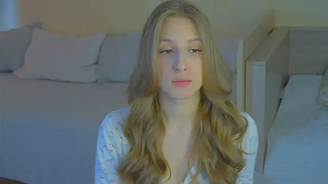 BritneyCruze online show from 10, 4, 2026