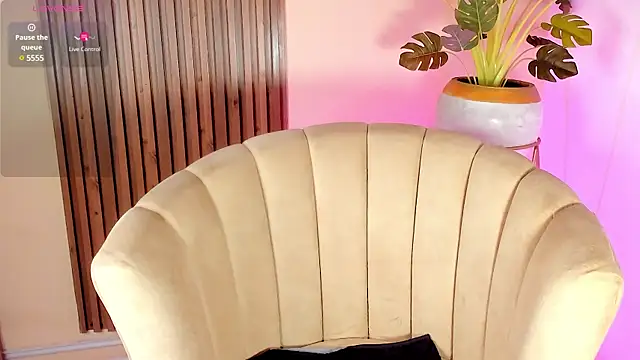 Snapshot of kenayfox chatting on 27, 2, 2025 kenayfox online show from 27, 2, 2025