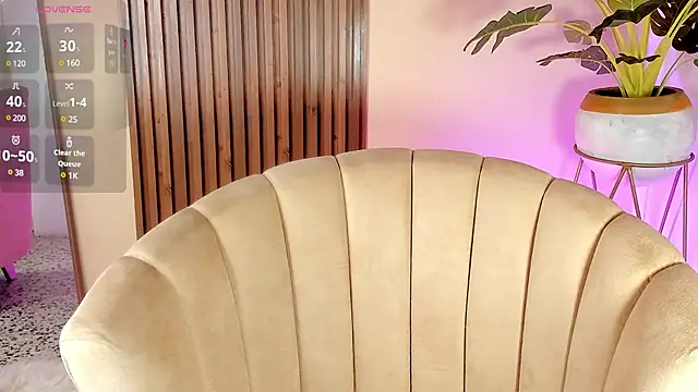 Snapshot of kenayfox chatting on 25, 2, 2025 kenayfox online show from 25, 2, 2025