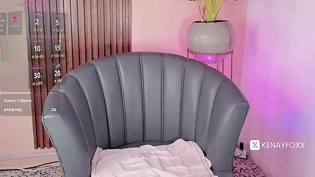 Snapshot of kenayfox chatting on 22, 11, 2025 kenayfox online show from 22, 11, 2025