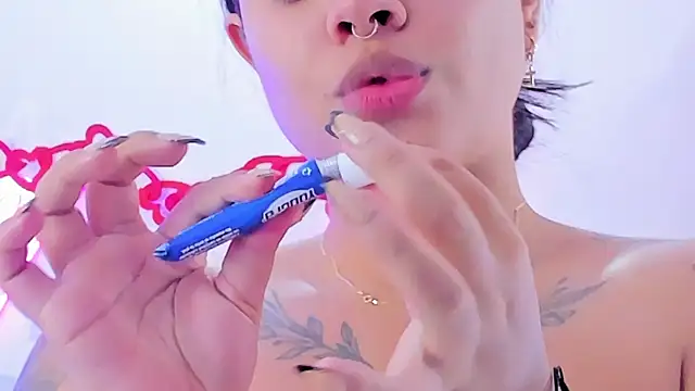 MaddyParisi online show from 3, 3, 2025