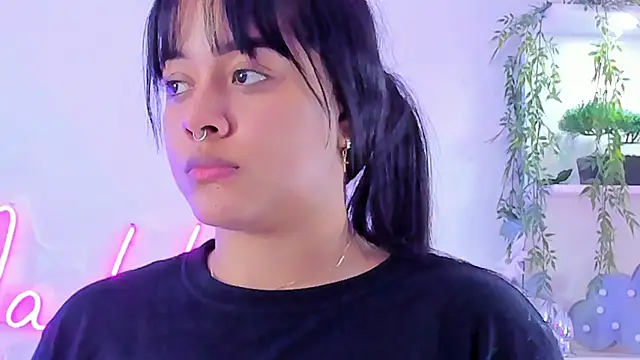 MaddyParisi online show from 4, 3, 2025