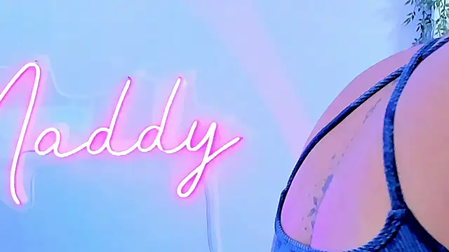 MaddyParisi online show from 4, 2, 2025