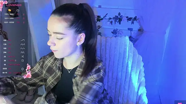 Snapshot of Bella_XO chatting on 6, 5, 2026 Bella XO online show from 6, 5, 2026