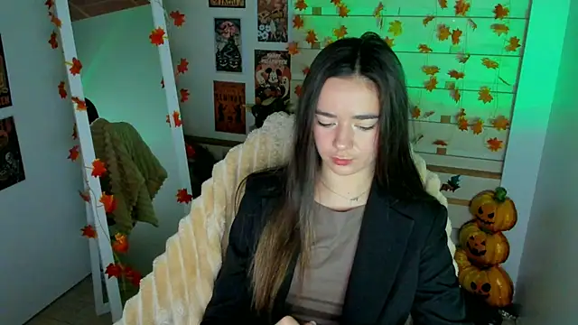 Bella XO online show from 24, 10, 2025