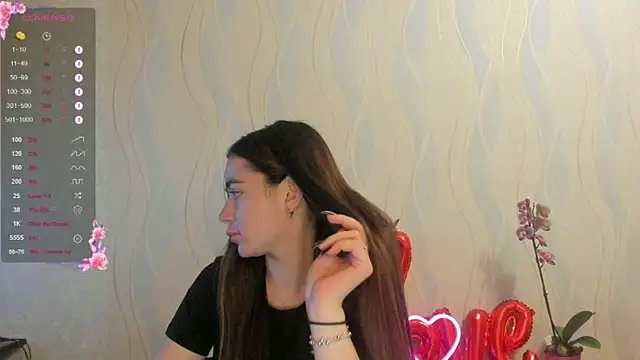Snapshot of Bella_XO chatting on 25, 5, 2026 Bella XO online show from 25, 5, 2026