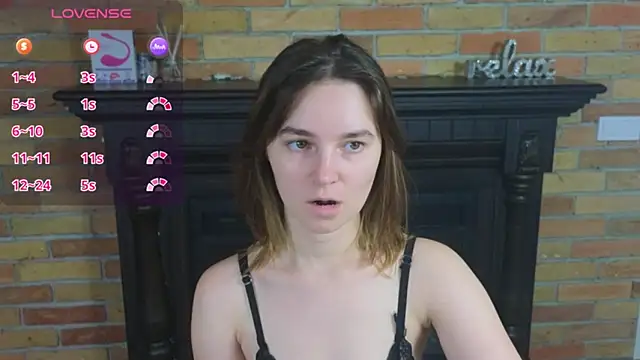 Snapshot of Ellie_Sunset chatting on 16, 6, 2026 Ellie Sunset online show from 16, 6, 2026