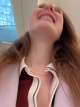 Dina Tease online show from 3, 10, 2025