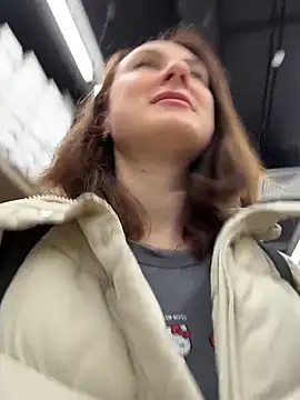 Dina Tease online show from 15, 12, 2025