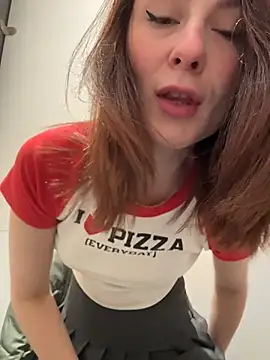 Snapshot of Dina_Tease chatting on 4, 2, 2026 Dina Tease online show from 4, 2, 2026