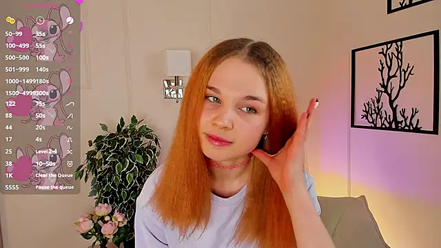 OdetteHarwick online show from 23, 3, 2025