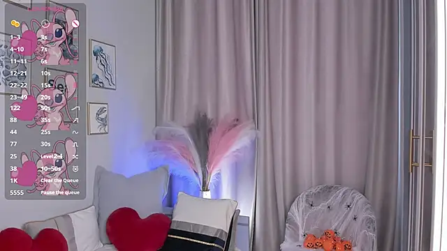 OdetteHarwick online show from 1, 11, 2025