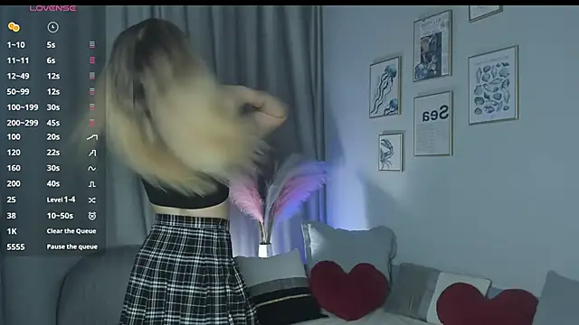 OdetteHarwick online show from 22, 11, 2025