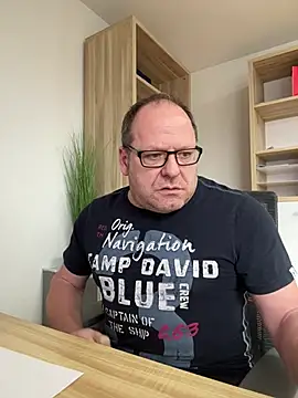 coupleLatinaLovers online show from 11, 2, 2025