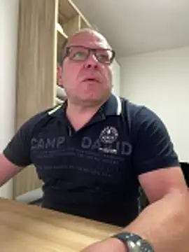 coupleLatinaLovers online show from 13, 4, 2026