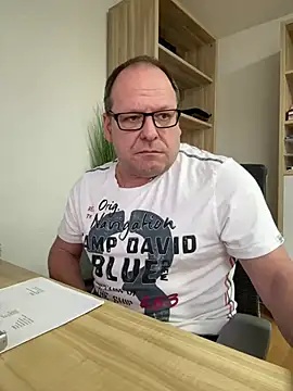 coupleLatinaLovers online show from 6, 2, 2025