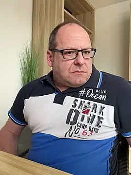 coupleLatinaLovers online show from 17, 3, 2025