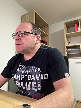 coupleLatinaLovers online show from 20, 3, 2025