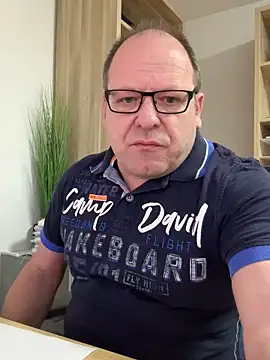 coupleLatinaLovers online show from 18, 3, 2025