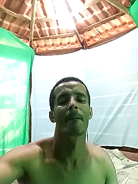 Snapshot of morenogato100 chatting on 30, 4, 2026 morenogato100 online show from 30, 4, 2026