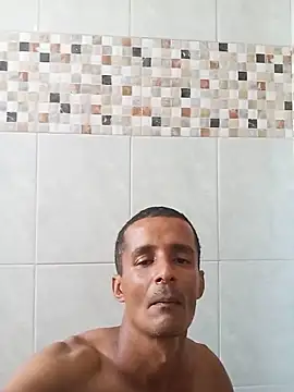 Snapshot of morenogato100 chatting on 15, 5, 2026 morenogato100 online show from 15, 5, 2026