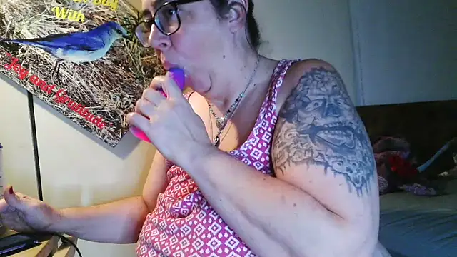 GraceHenderson online show from 14, 11, 2025