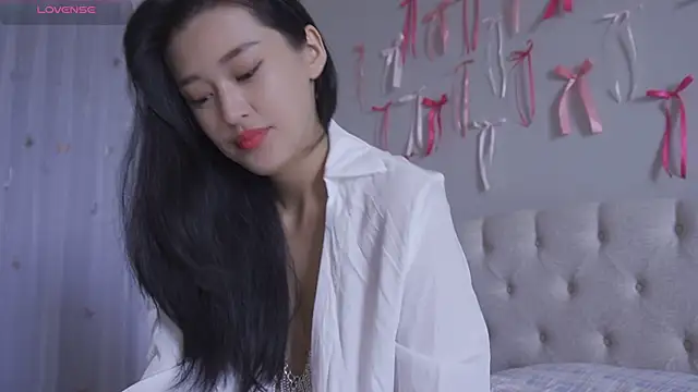 yumisunn online show from 24, 2, 2026