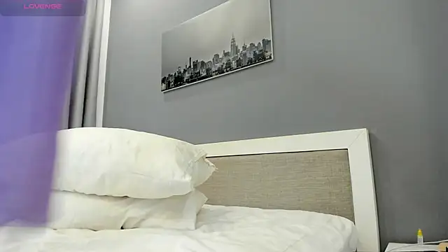 yumisunn online show from 26, 9, 2025