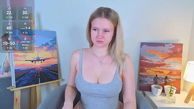 MaydaFoulk online show from 4, 10, 2025