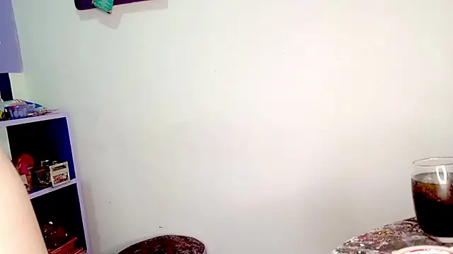 Snapshot of PetiteIvoryQueen19 chatting on 11, 6, 2026 PetiteIvoryQueen19 online show from 11, 6, 2026