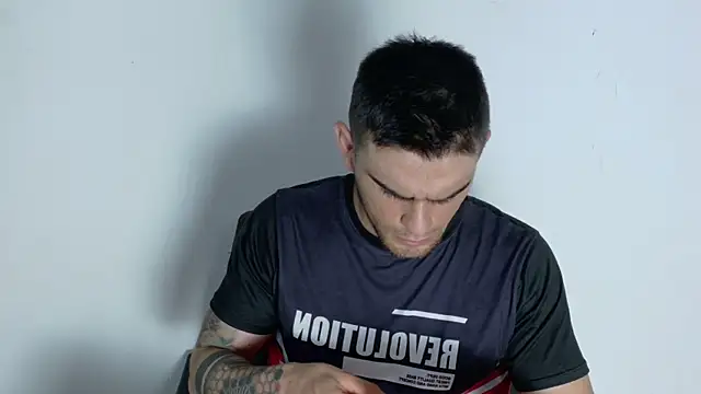 Sexy Alejandro  online show from 12, 5, 2026