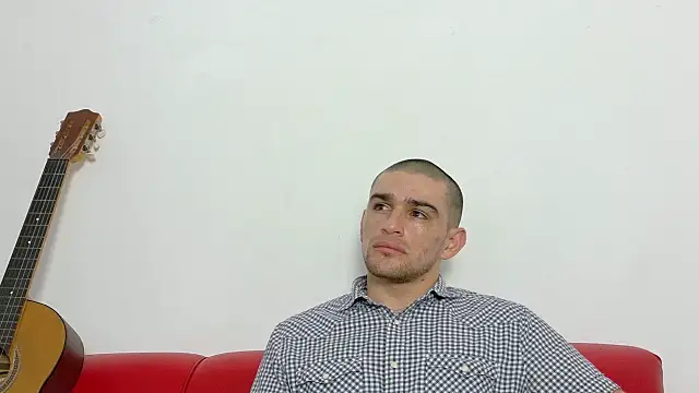 Sexy Alejandro  online show from 2, 10, 2025