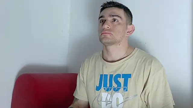 Sexy Alejandro  online show from 13, 5, 2026