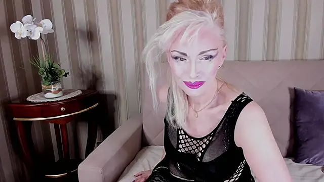 Rita Farel online show from 3, 2, 2026