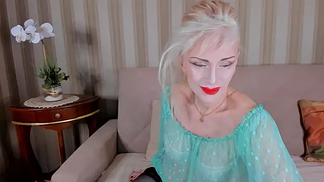 Rita Farel online show from 5, 2, 2025