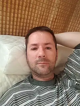 Snapshot of riskybusiness9090 chatting on 2, 11, 2025 riskybusiness9090 online show from 2, 11, 2025