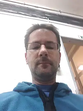 Snapshot of riskybusiness9090 chatting on 13, 11, 2025 riskybusiness9090 online show from 13, 11, 2025