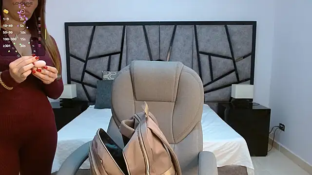 adhara cortez online show from 24, 2, 2026